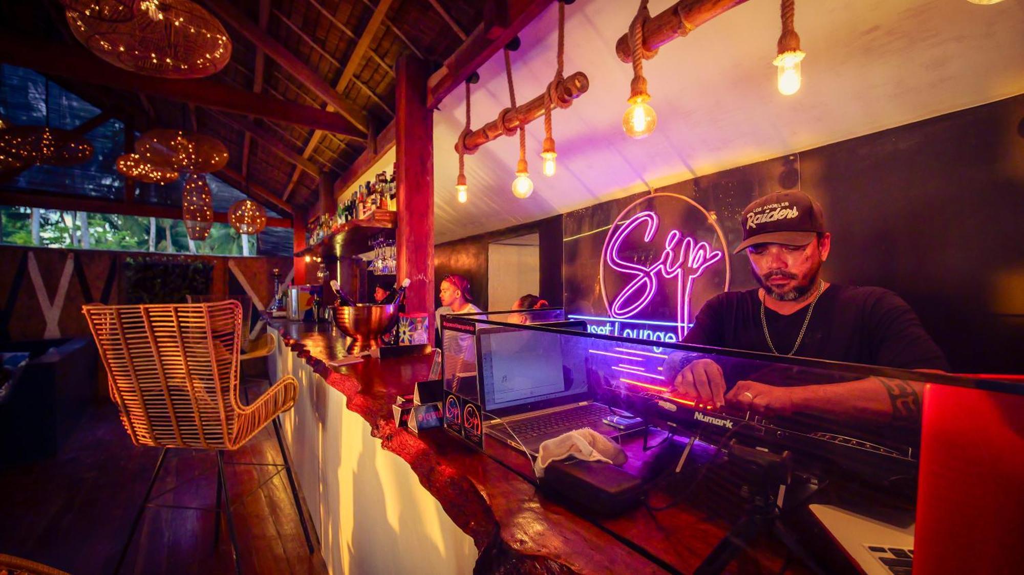 Sip Sunset Hostel And Lounge El Nido Exterior foto