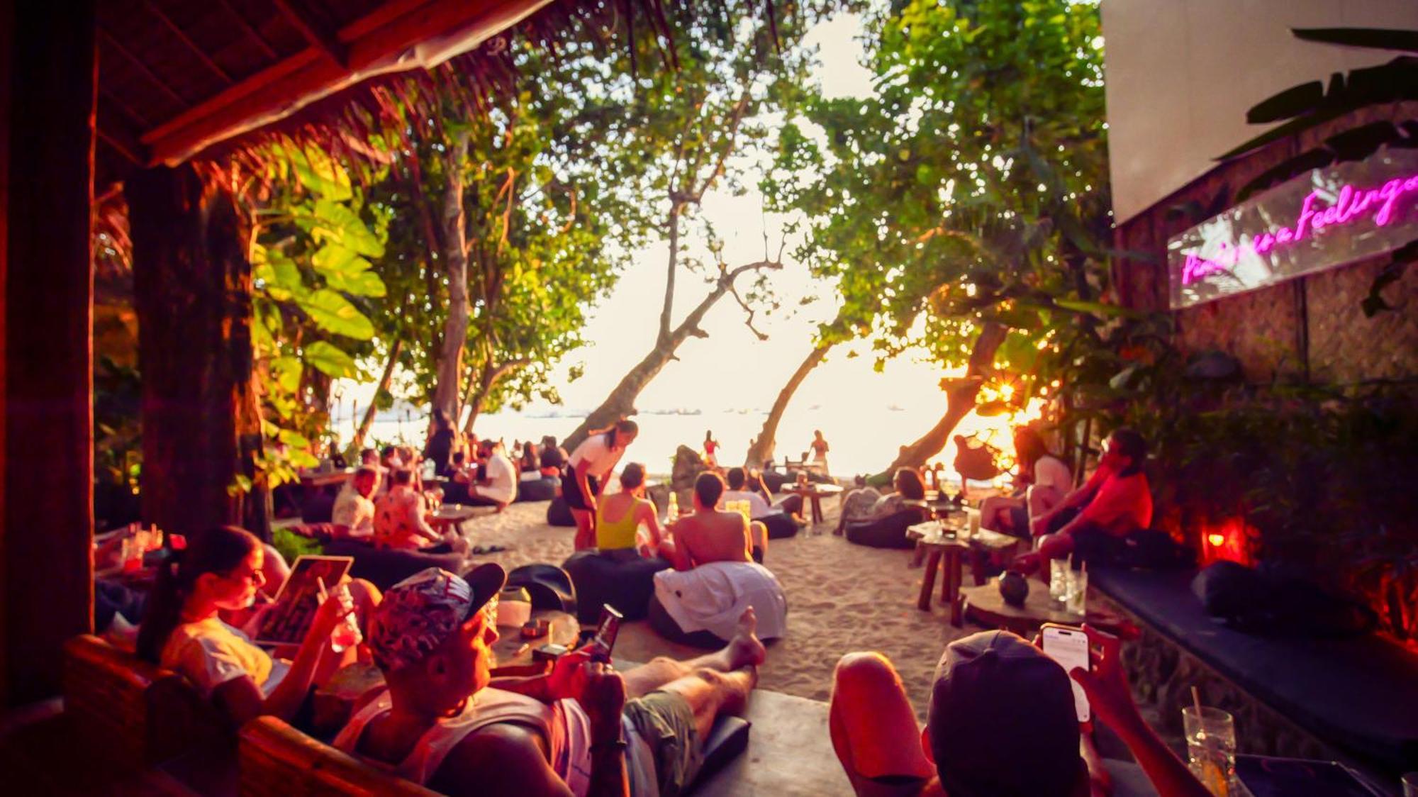 Sip Sunset Hostel And Lounge El Nido Exterior foto